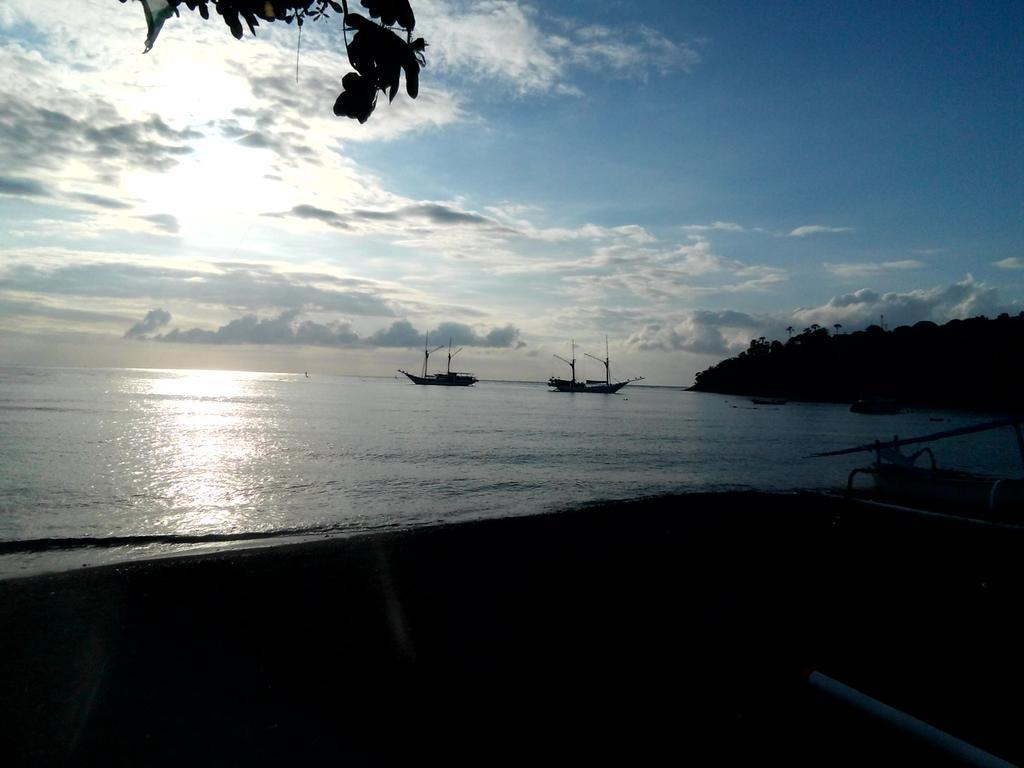 Sunrise Cafe Bungalows Amed Buitenkant foto